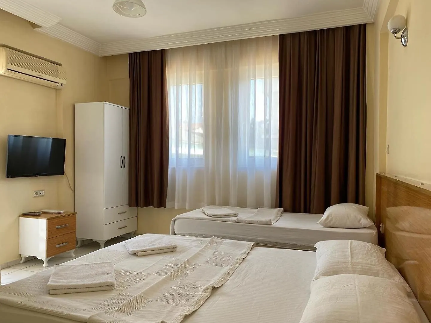 Cam Hotel Fethiye 0*,